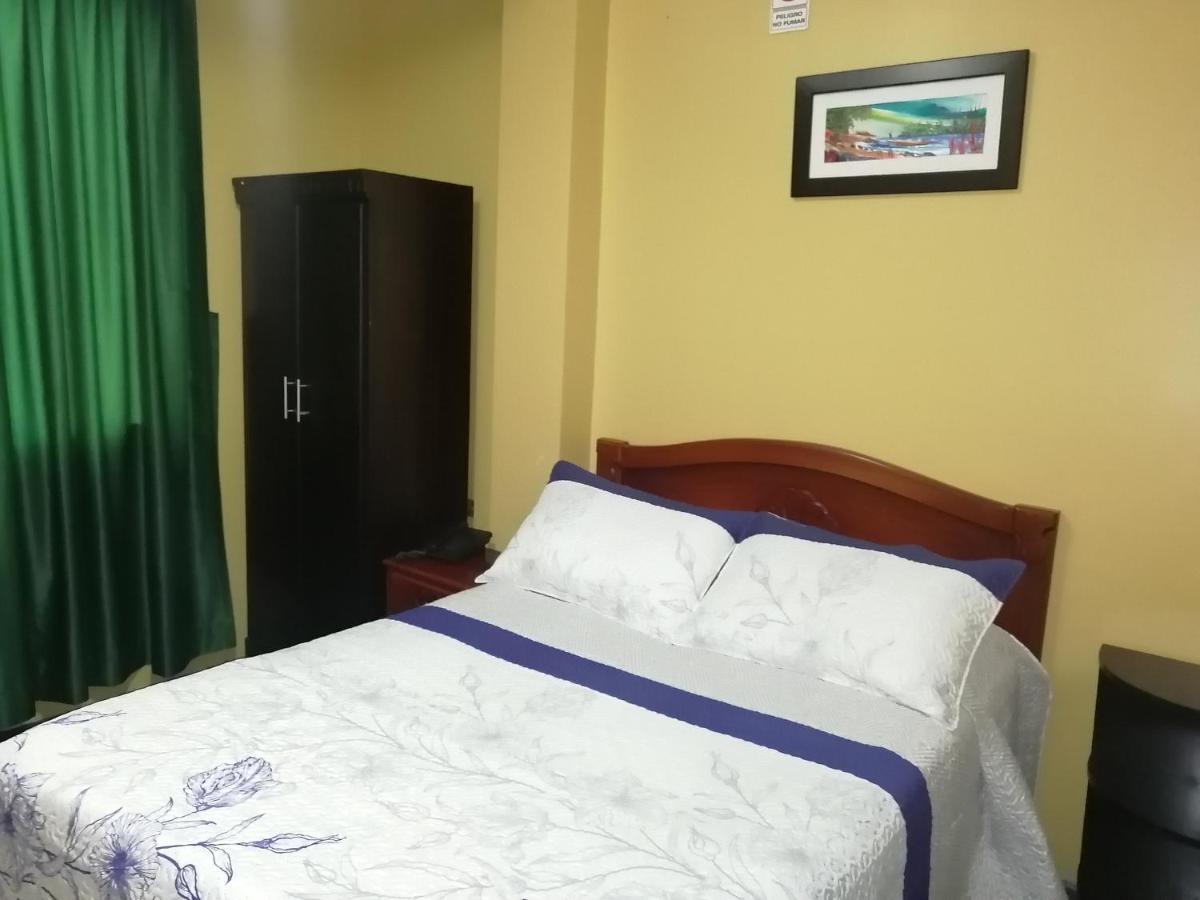 Hostal Los Lirios Лоха Экстерьер фото
